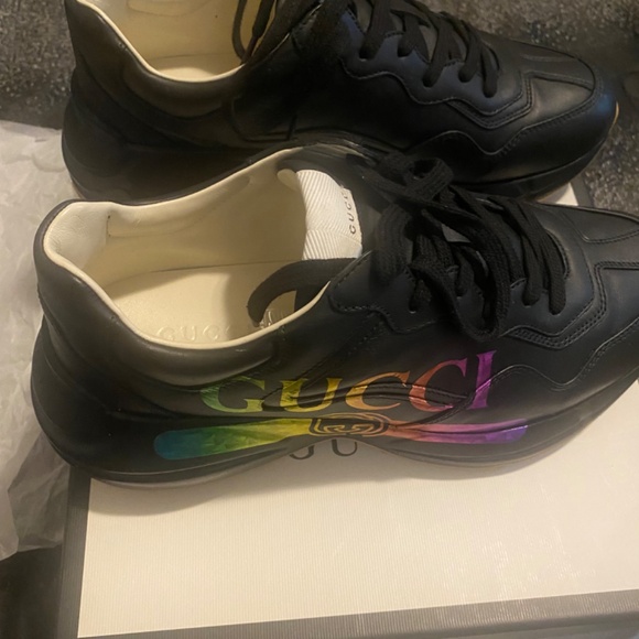 Gucci sneakers